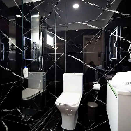 *oasis* View Jacuzzi New Appartement Volos