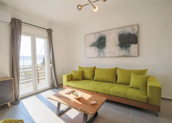 *oasis* View Jacuzzi New アパート